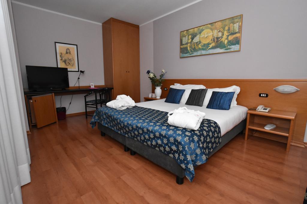 Hotel Le Mura e Residence Città di Castello Esterno foto